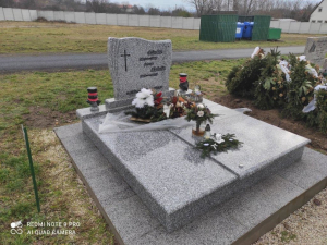 2_szemelyes_fedett_siremlek_008