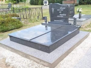 2_szemelyes_fedett_siremlek_34