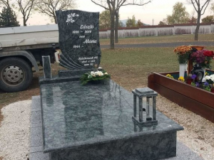1-szemelyes-fedett-siremlek-202101